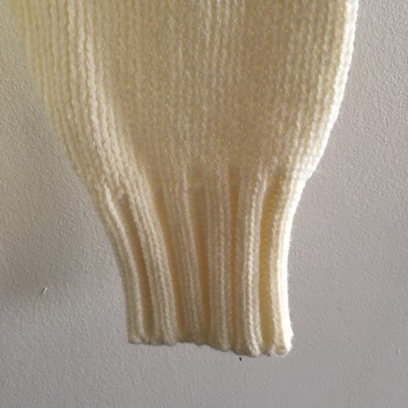 Vintage chunky cable knit turtleneck sweater - Picture 3 of 4